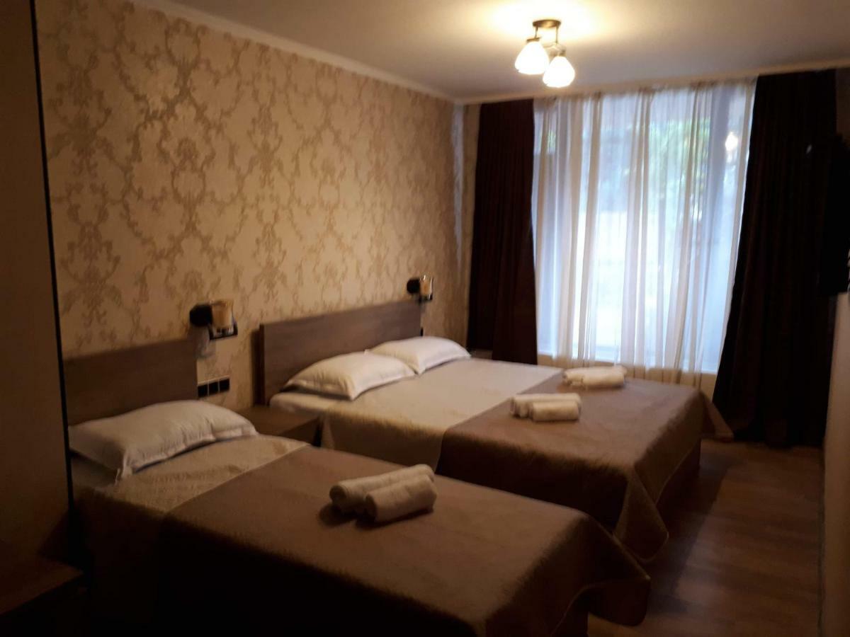 House Lia Hotel Borjomi Luaran gambar