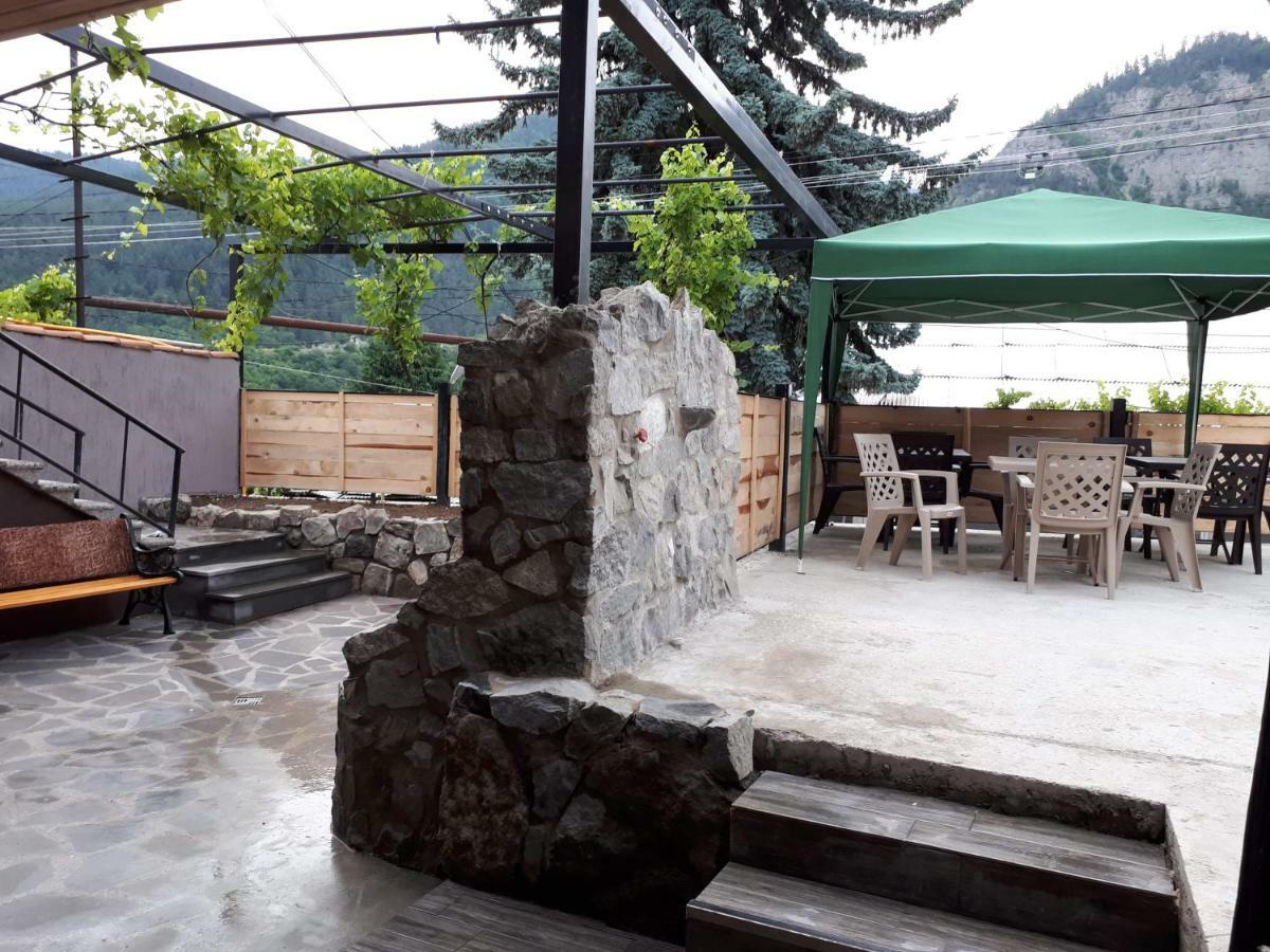 House Lia Hotel Borjomi Luaran gambar