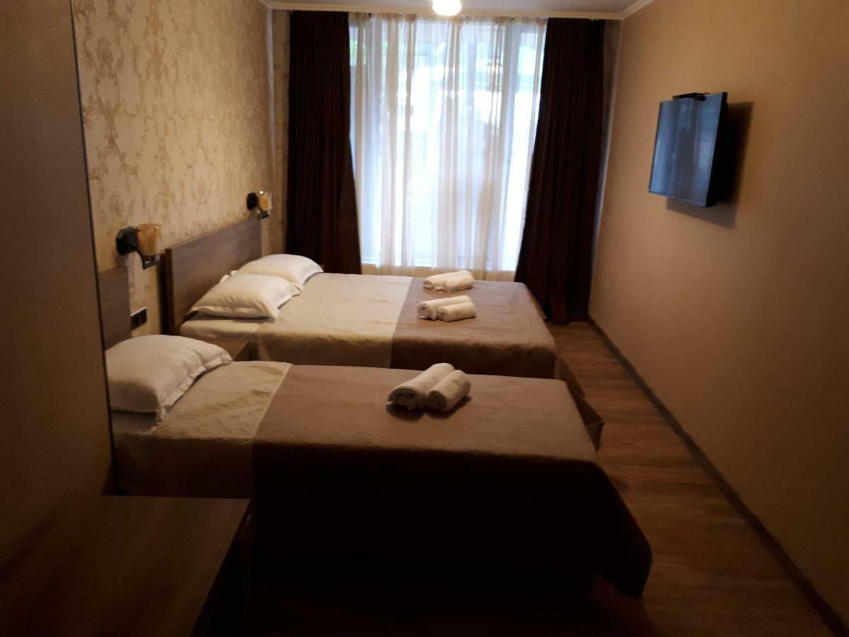 House Lia Hotel Borjomi Luaran gambar