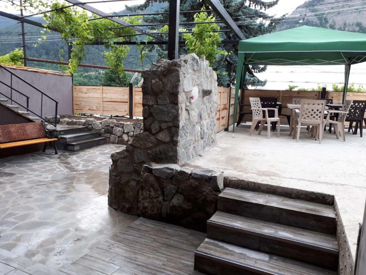 House Lia Hotel Borjomi Luaran gambar