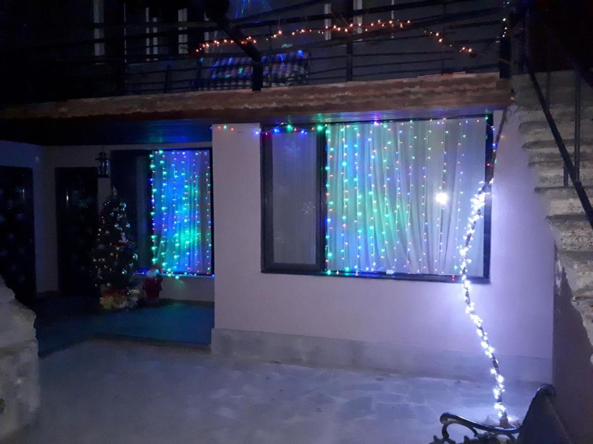 House Lia Hotel Borjomi Luaran gambar